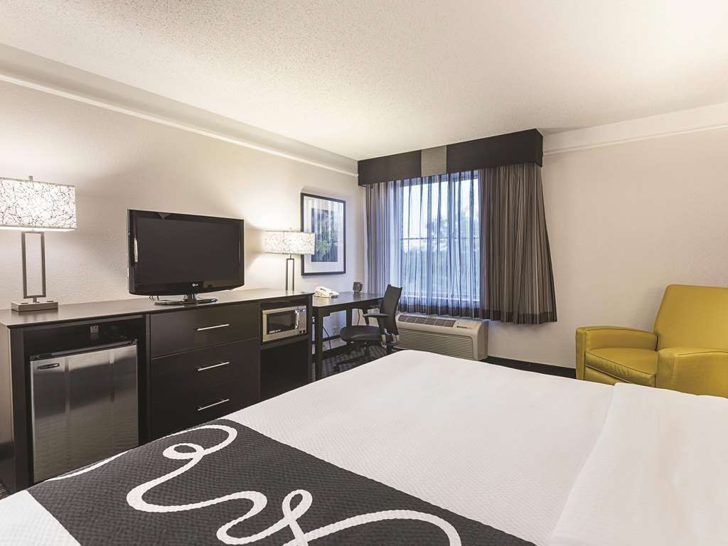 Hotel La Quinta Inn Ste Atl Roswell photo 4