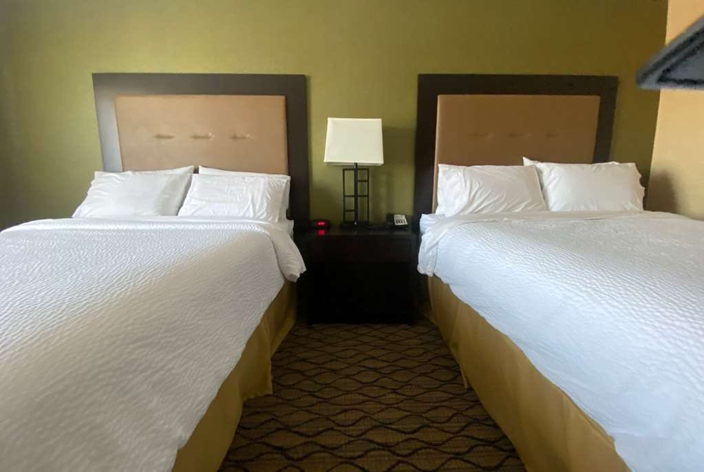 Hotel Wingate Fort Saskatchewan photo 3