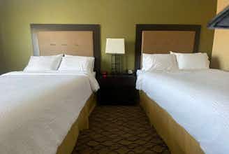 Hotel Wingate Fort Saskatchewan photo 3