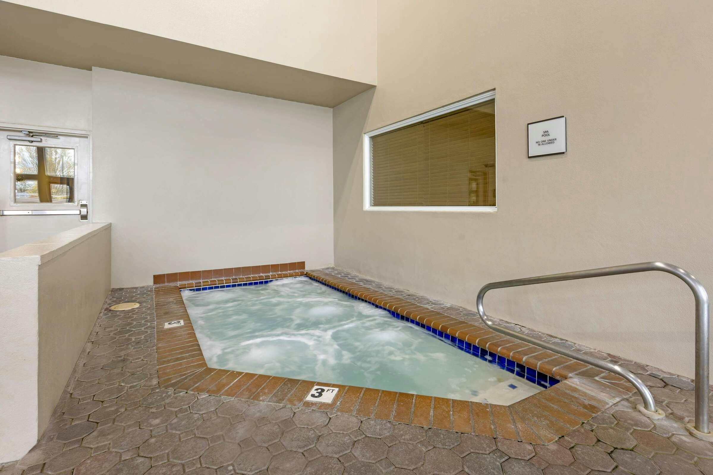 Hotel Best Western Plus Mill Creek Inn photo 5