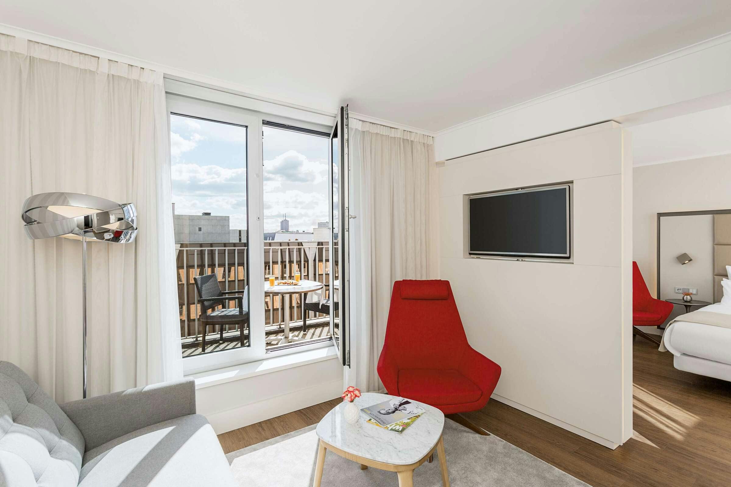 Hotel NH Collection Berlin Mitte am Checkpoint Charlie photo 5