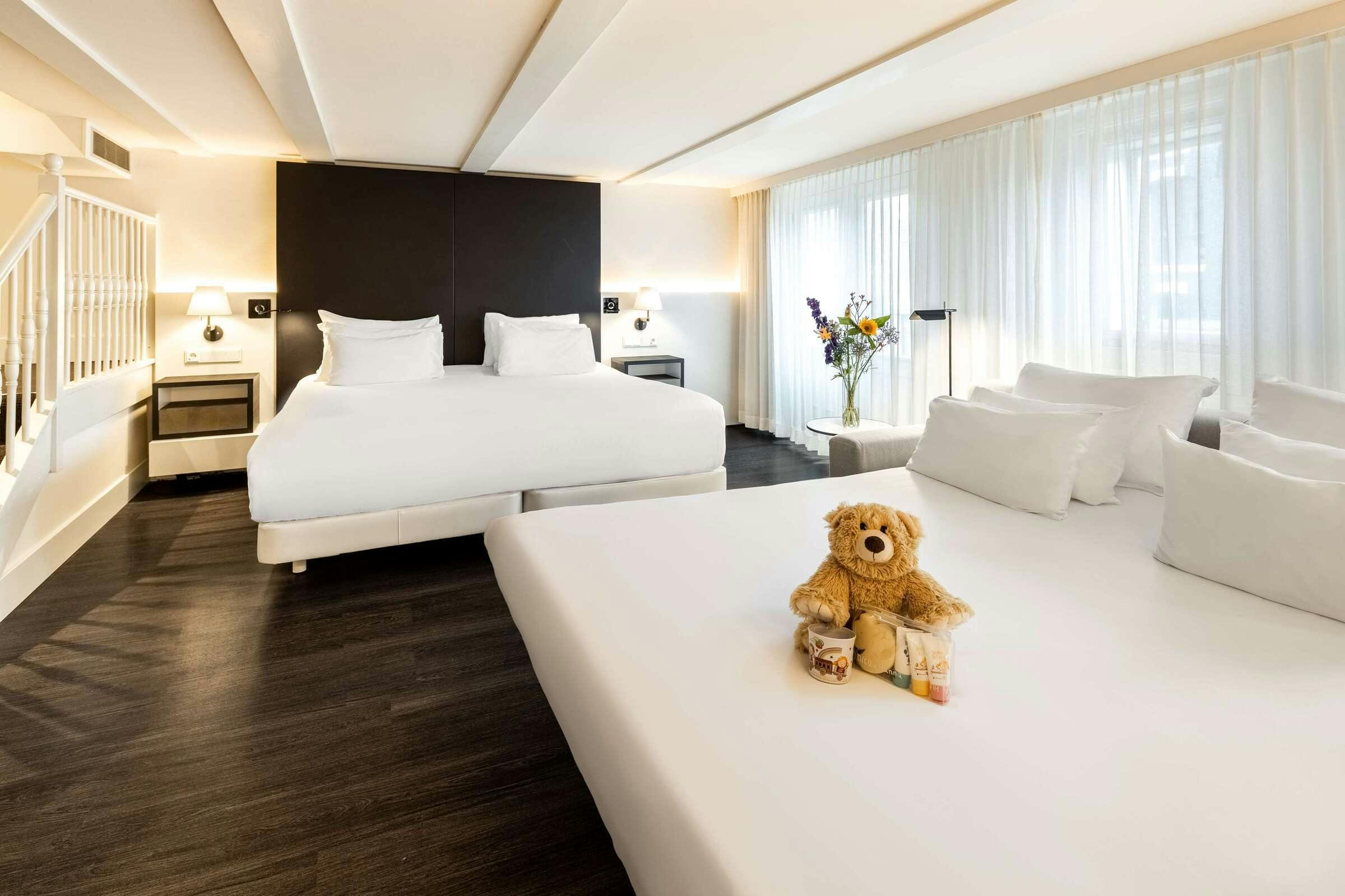 Hotel NH Collection Amsterdam Barbizon Palace photo 2