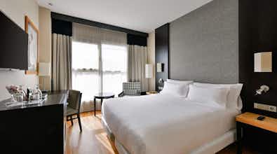Hotel NH Valencia Center photo 2