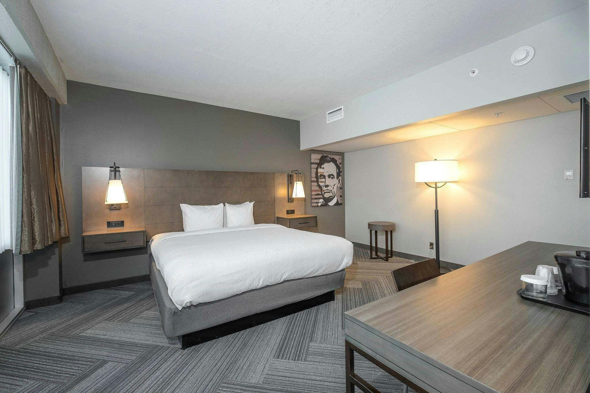 Hotel State House Inn Trademark Coll photo 1