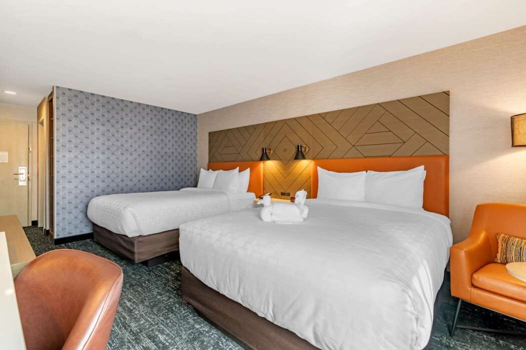 Hotel Clarion Inn Nashua, NH photo 3