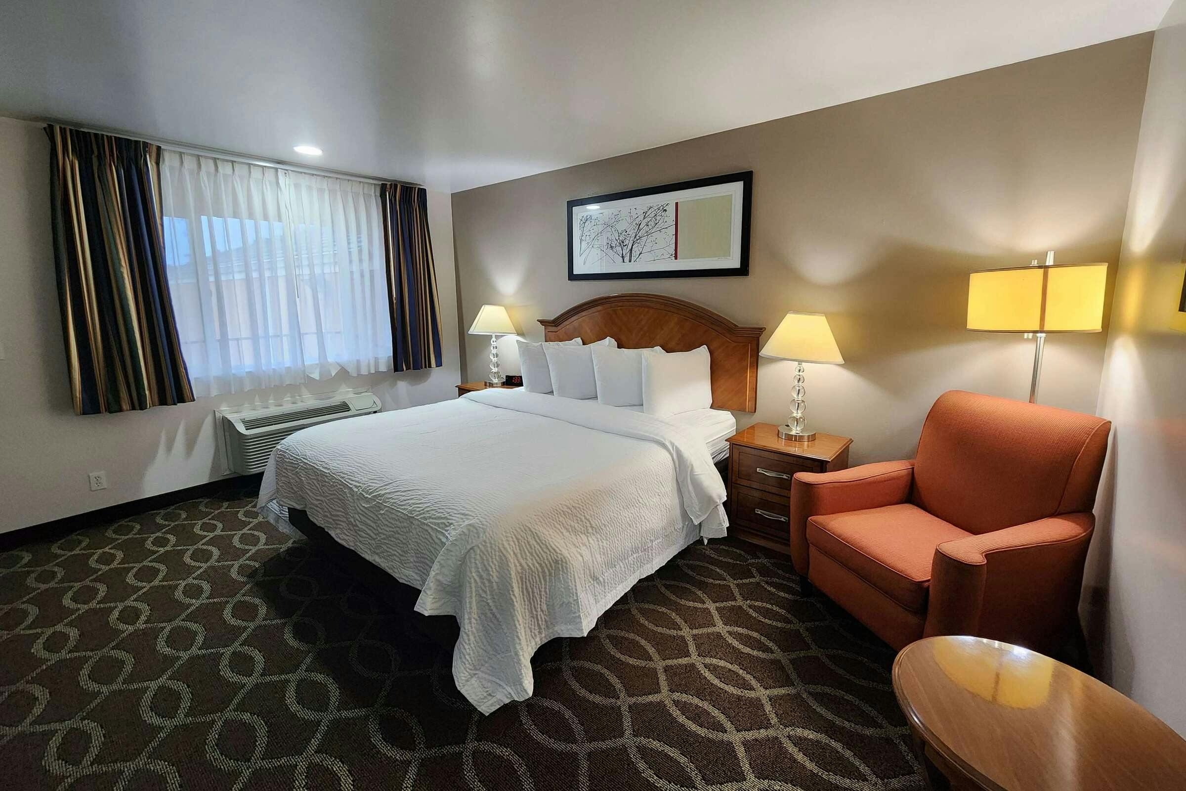 Hotel Ramada Bayside Inn & Suites Eureka photo 3