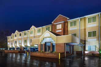 Hotel Microtel Cornelius Lake Norman photo 1