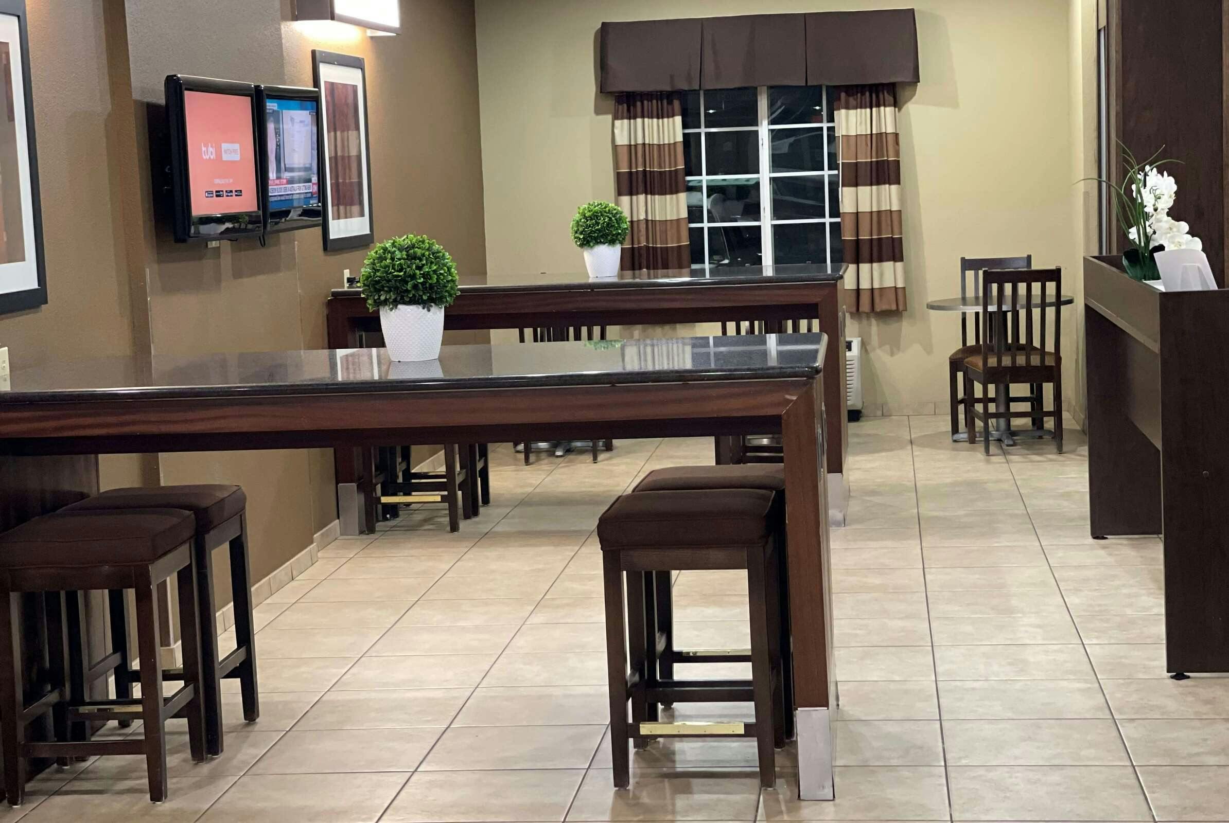 Hotel Microtel Harrisonburg photo 2