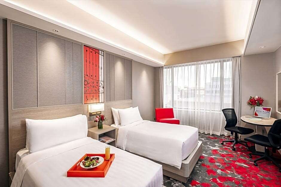 Hotel Royal Plaza on Scotts photo 5