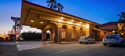 Best Western Plus Executive Inn & Suites