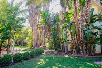 Hotel Uptown Oasis San Jose Airport photo 1