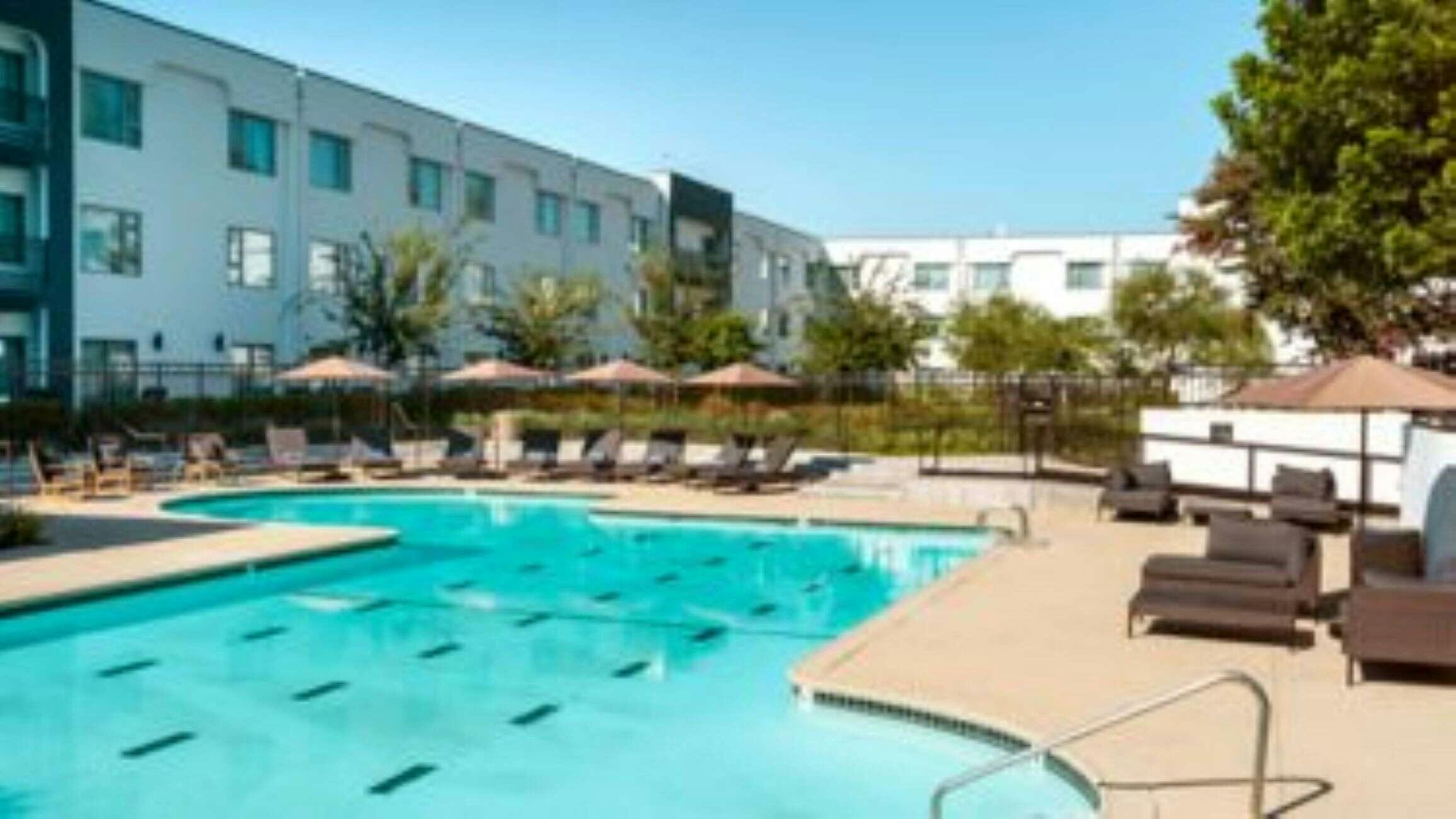 Hotel Delta Hotels by Marriott photo 2