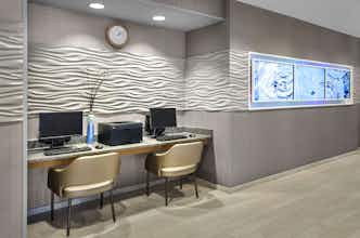 Hotel SpringHill Suites Long Island Brookhaven photo 5