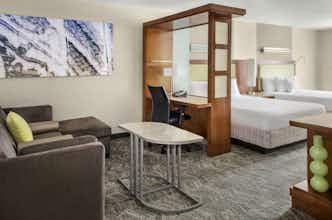 Hotel SpringHill Suites Long Island Brookhaven photo 1