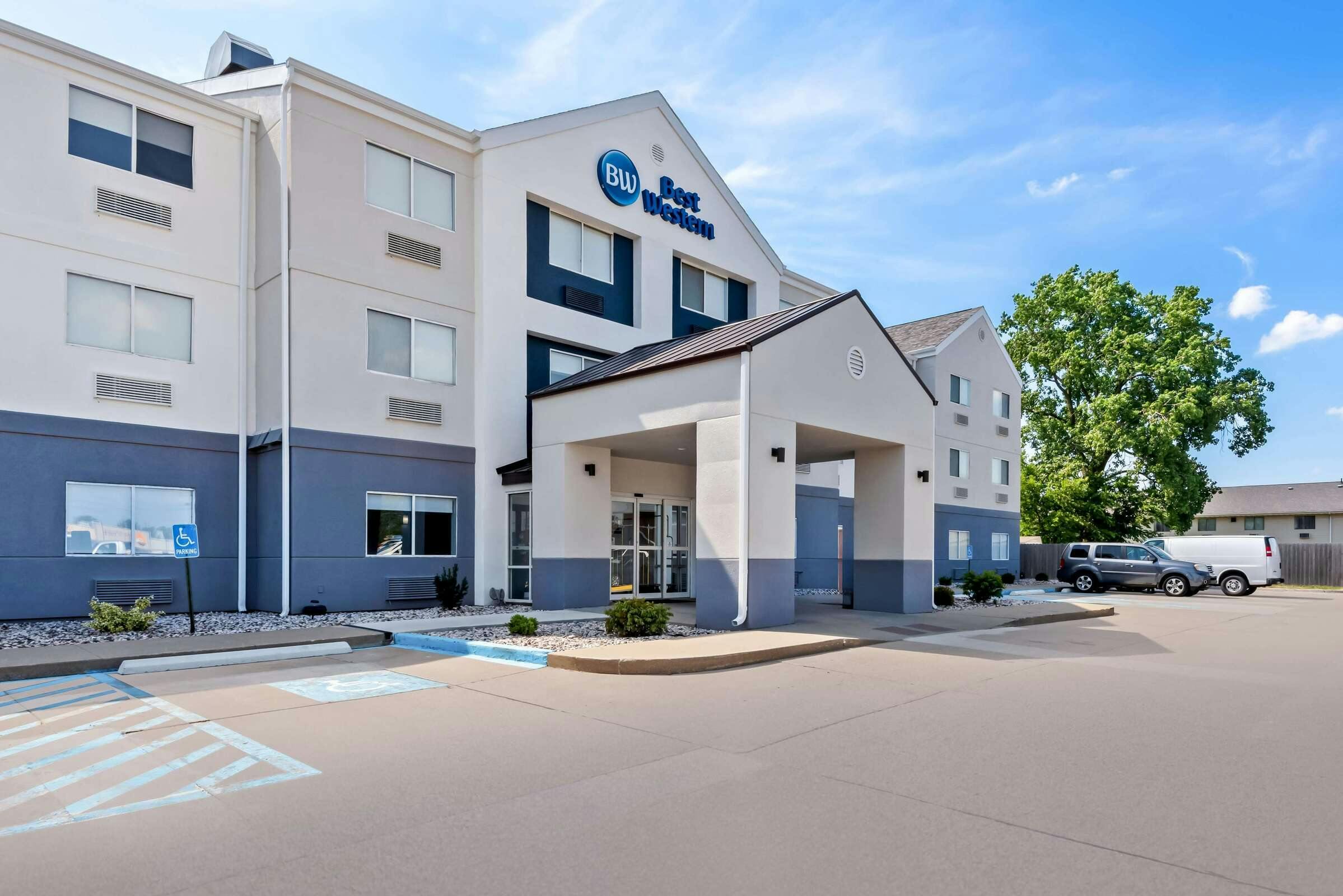 Hotel Sure Stay Plus Hotel By Best Western Ottumwa photo 2
