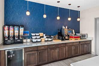 Hotel Sure Stay Plus Hotel By Best Western Ottumwa photo 3