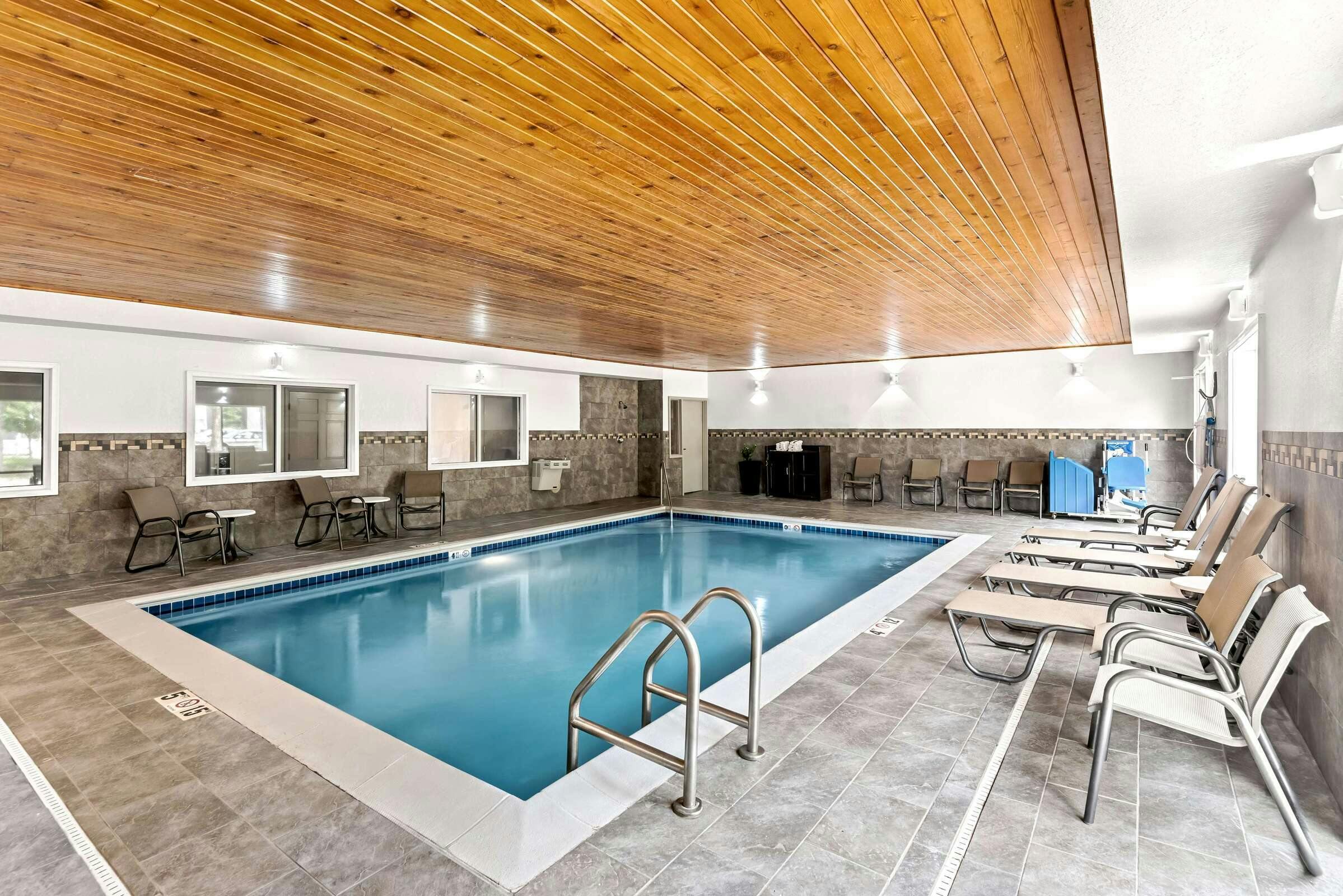 Hotel Sure Stay Plus Hotel By Best Western Ottumwa photo 4