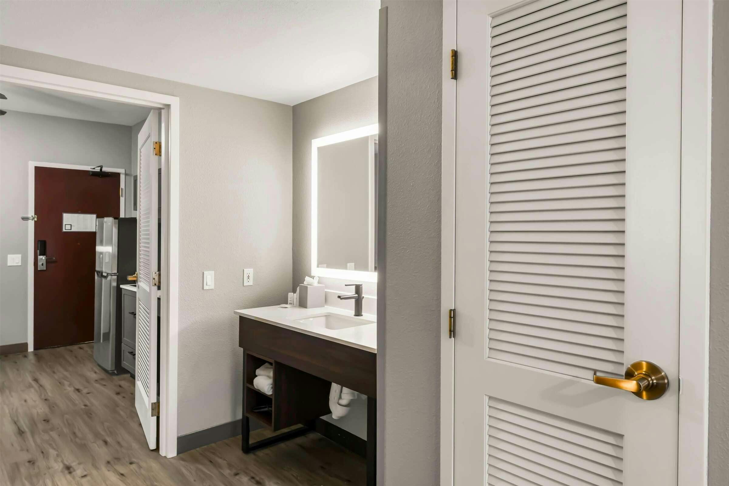 Hotel Hawthorn Extended Stay by Wyndham College Station photo 5