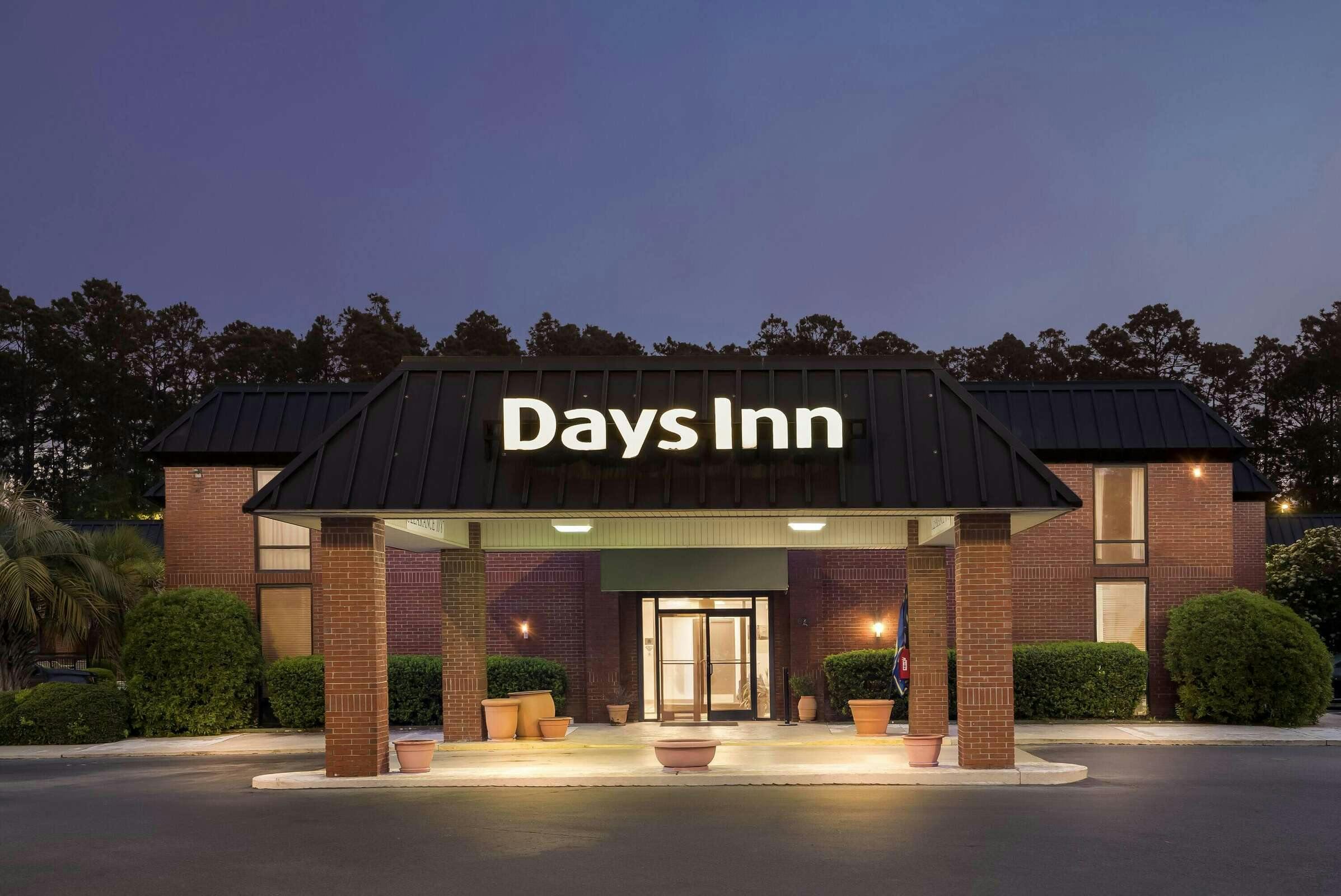 Hotel Days Inn by Wyndham Statesboro photo 4