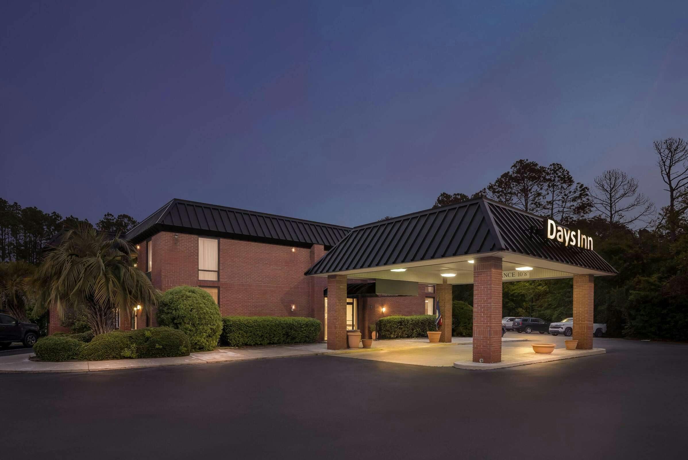 Hotel Days Inn by Wyndham Statesboro photo 5