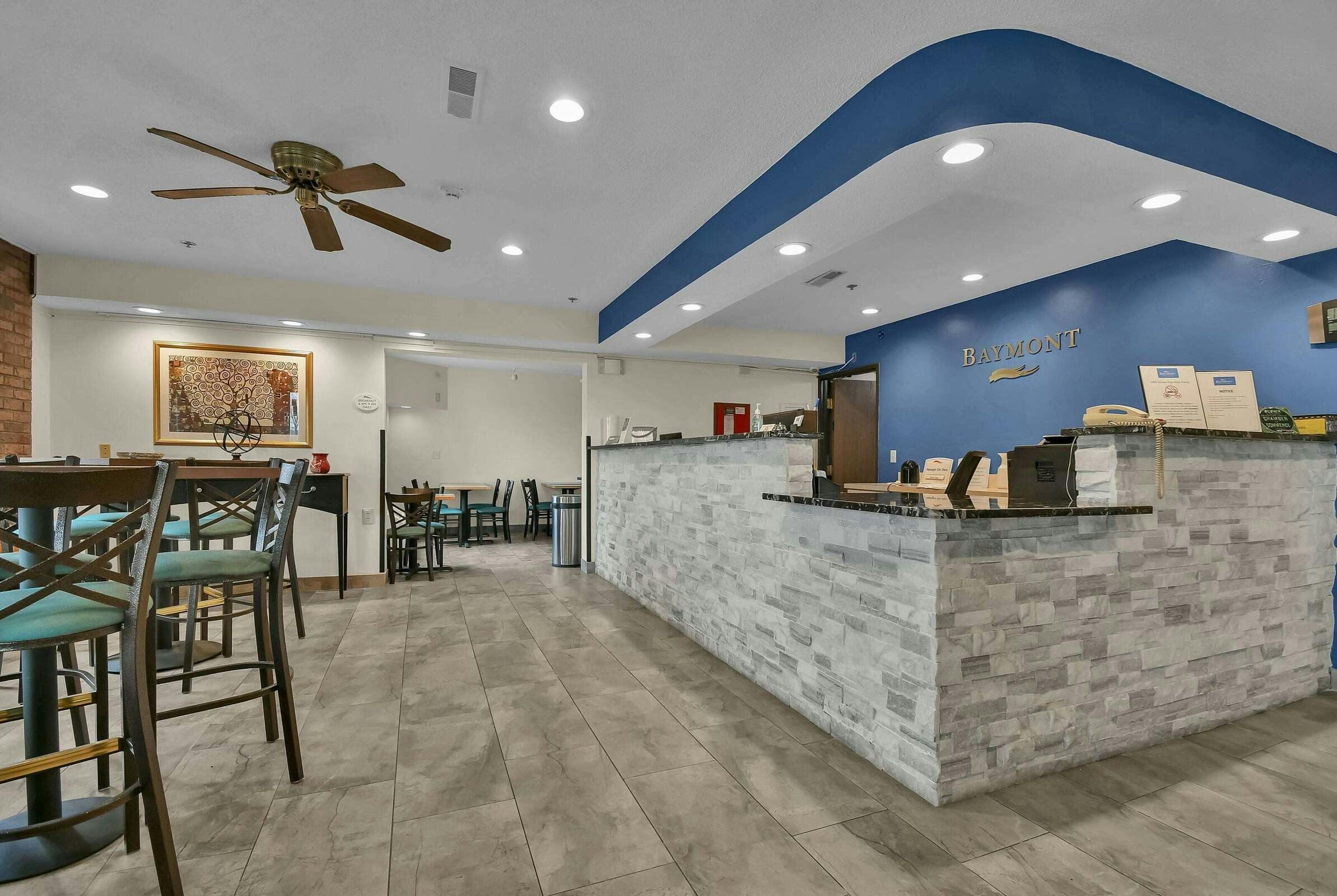 Hotel Baymont by Wyndham Zanesville photo 3