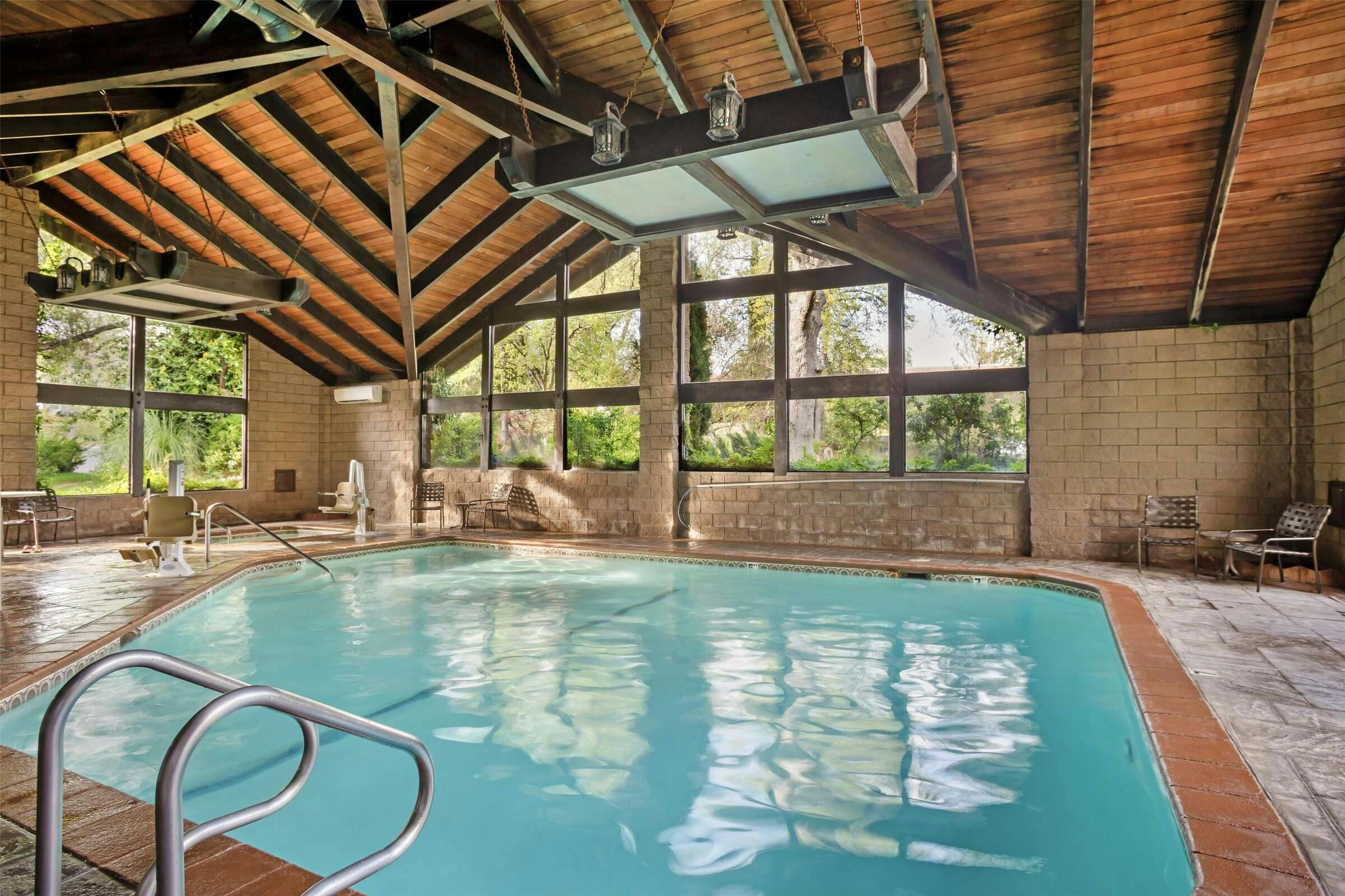 Hotel Best Western Plus Yosemite Gateway Inn photo 2