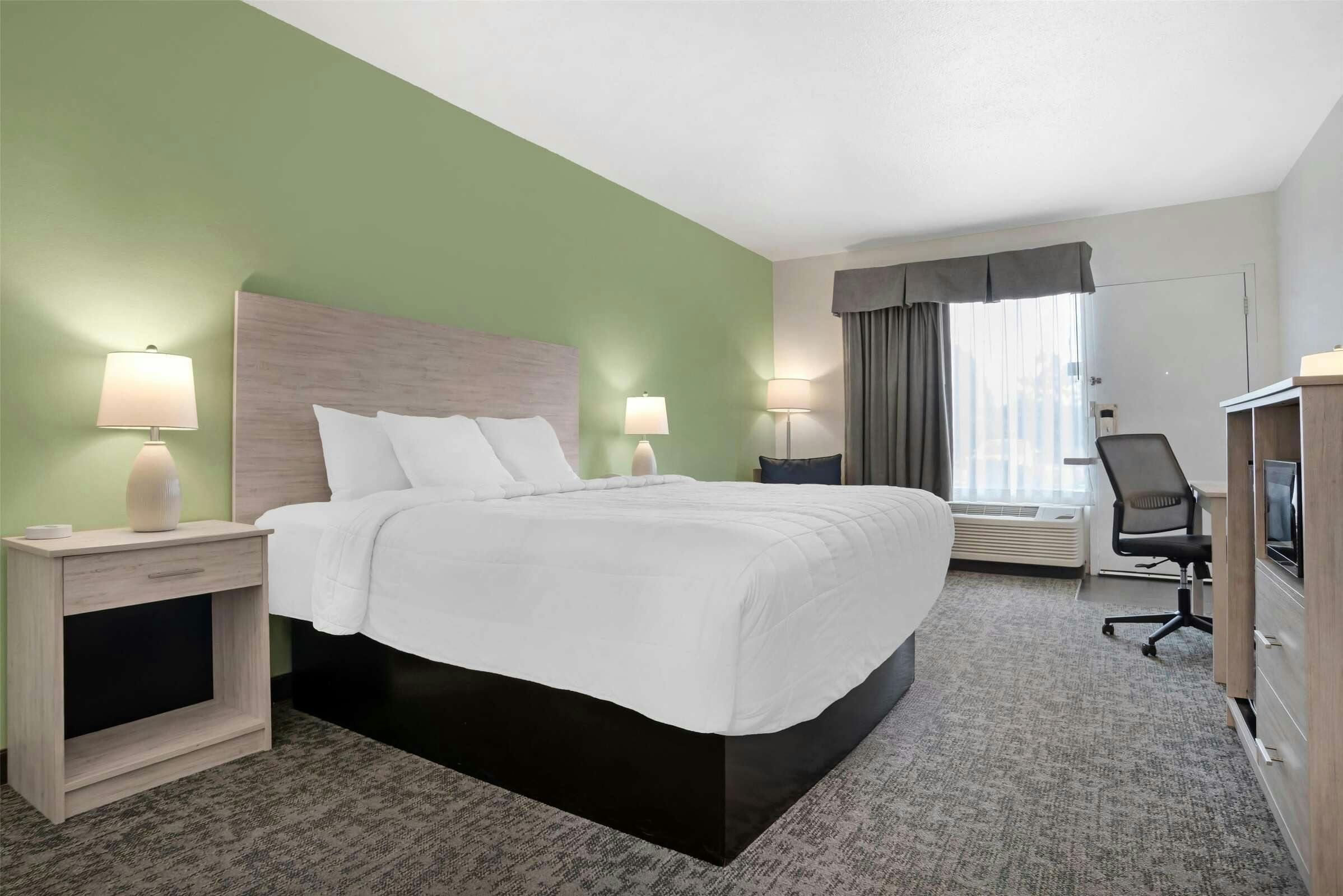 Hotel Best Western Navarre Waterfront photo 1