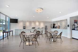 Hotel Best Western Navarre Waterfront photo 5