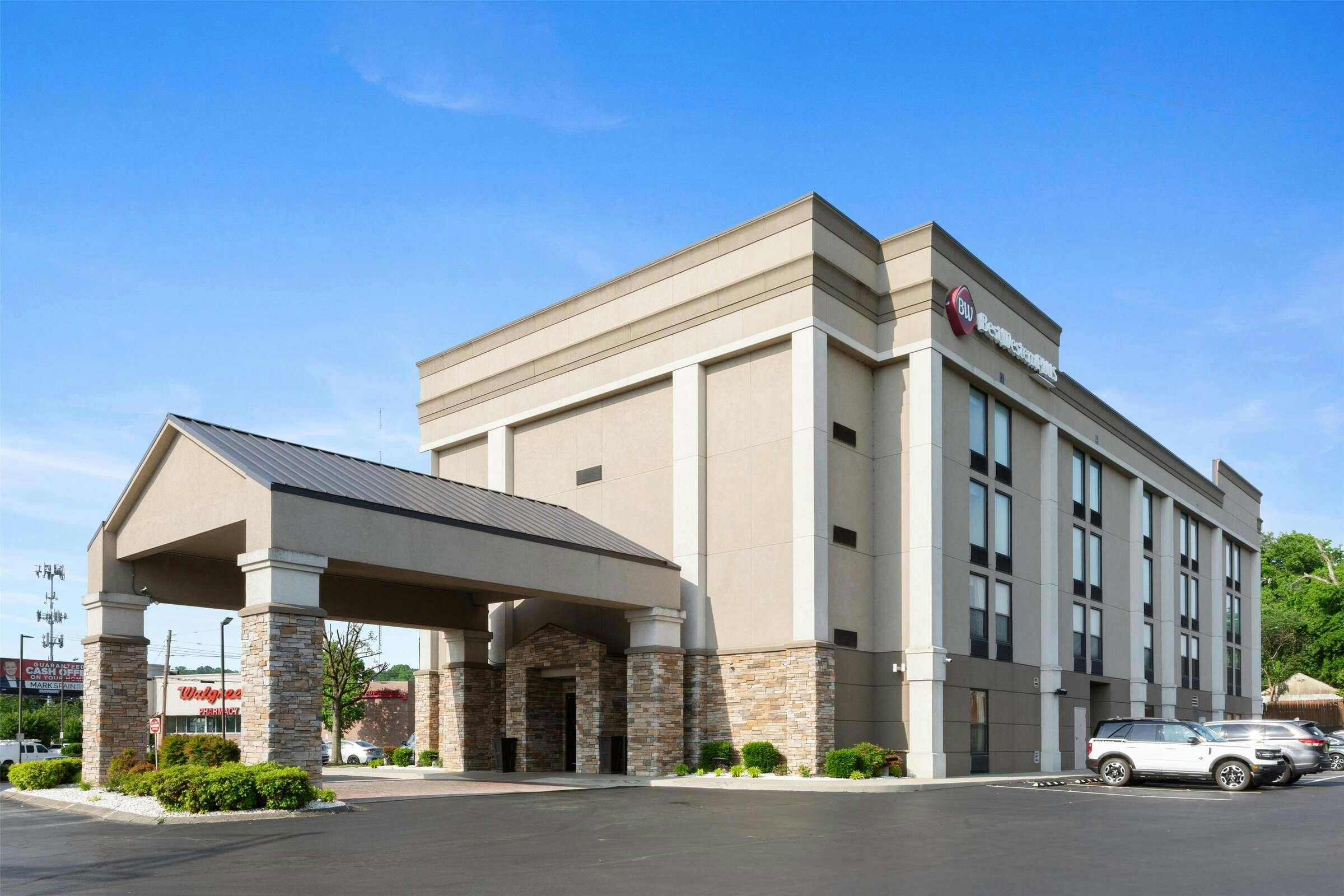 Best Western Plus Belle Meade Inn & Suites