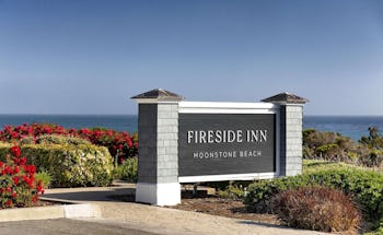 Fireside Inn on Moonstone Beach