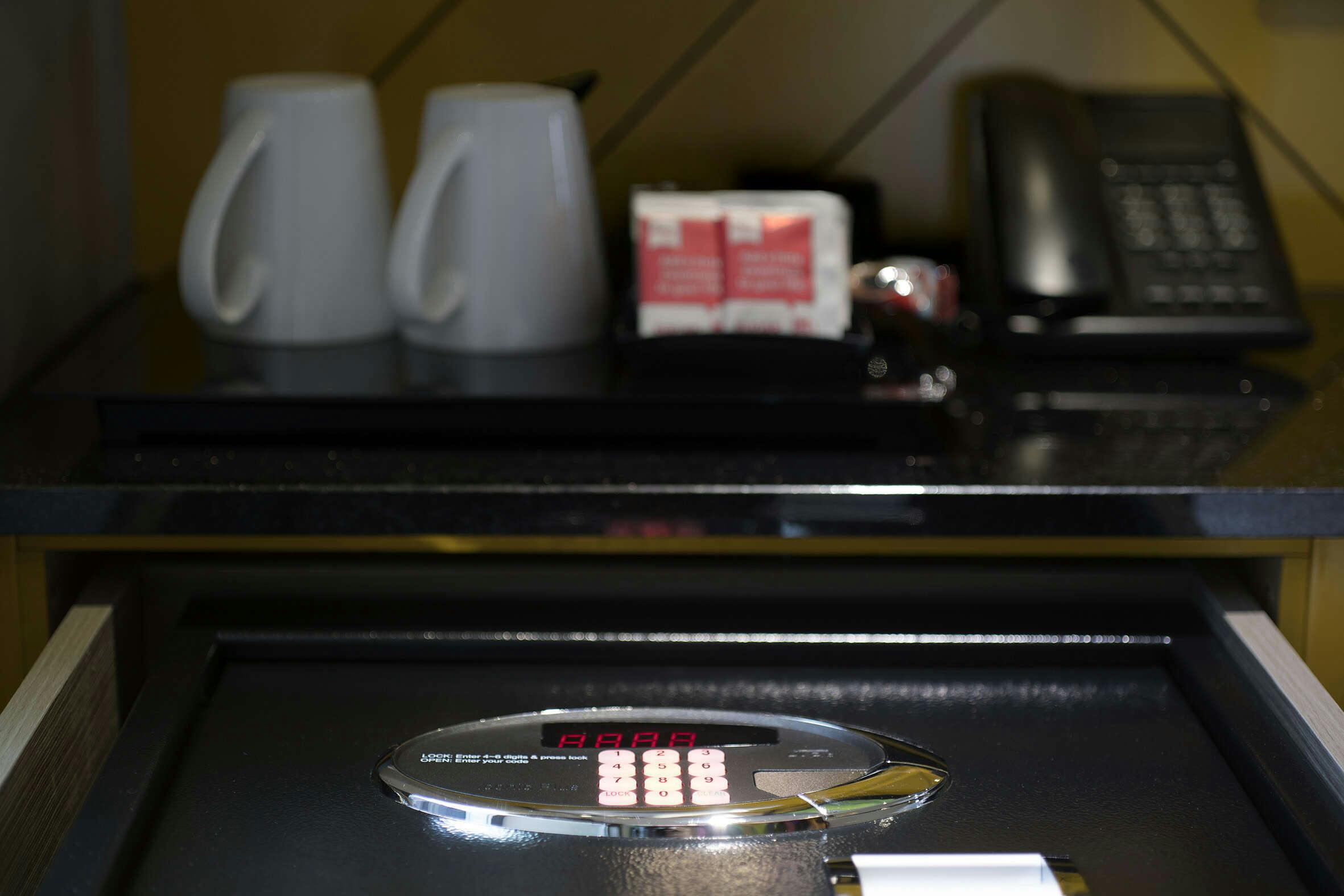 Hotel Hotel Mi Bencoolen photo 2