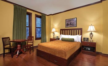Historic Haunted Hotel Apache