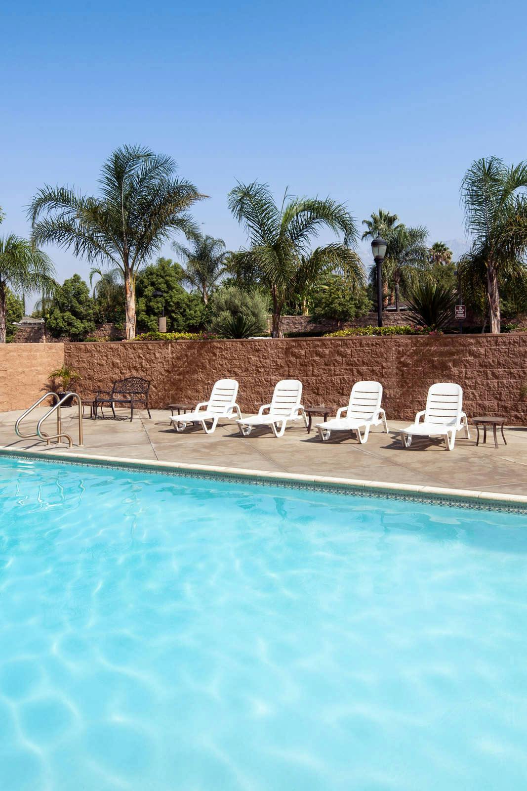 Hotel Four Points By Sheraton Ontario Rancho Cucamonga photo 1