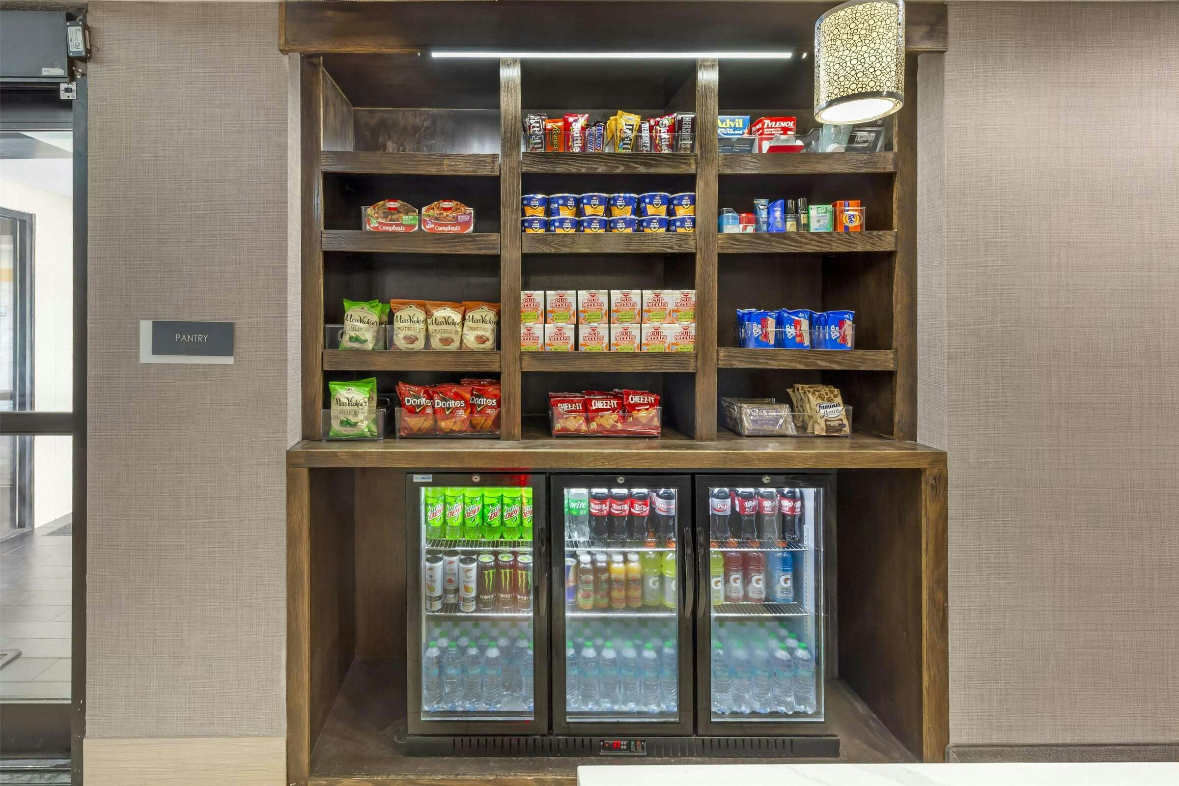 Hotel Best Western Plus Raleigh Crabtree Valley Hotel photo 3