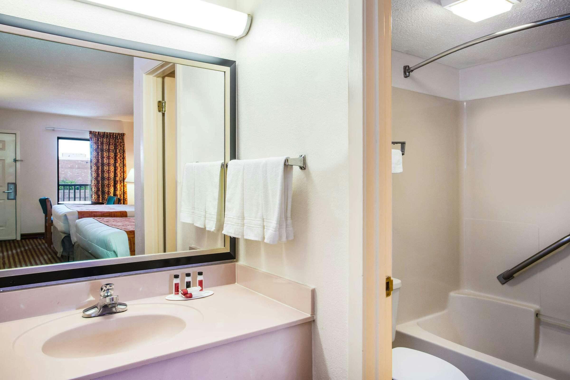 Hotel Howard Johnson by Wyndham Panama City photo 4