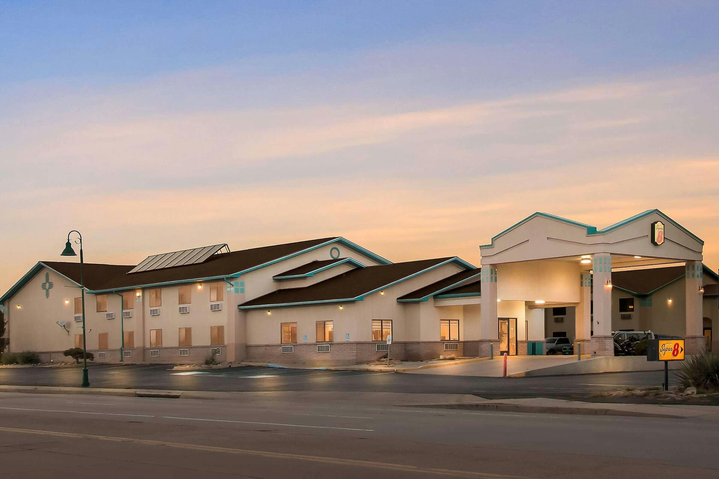 Hotel Super 8 Santa Rosa photo 5