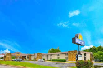 Hotel Days Inn Southern Hills/ORU photo 1