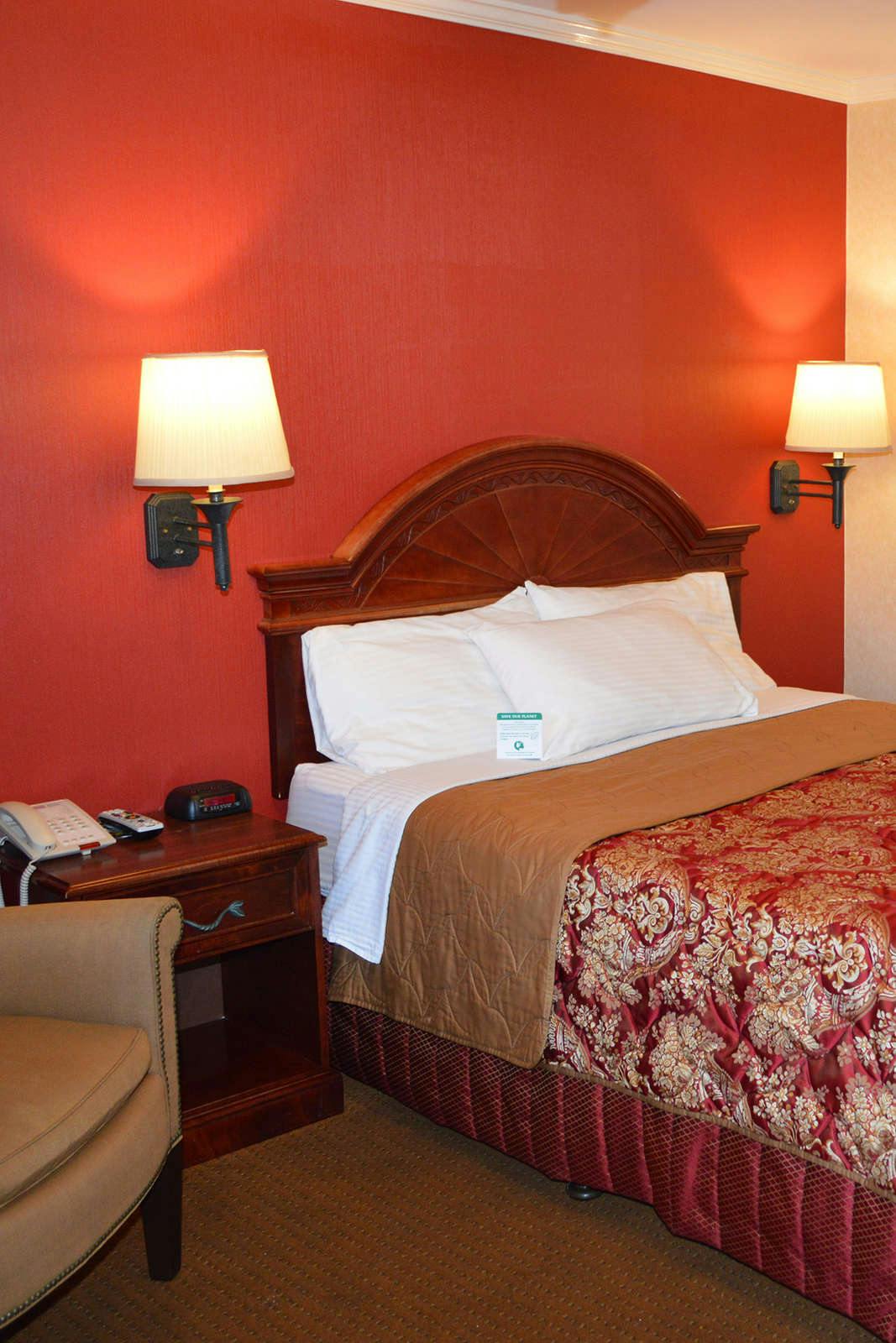 Hotel Dynasty Suites Redlands photo 1