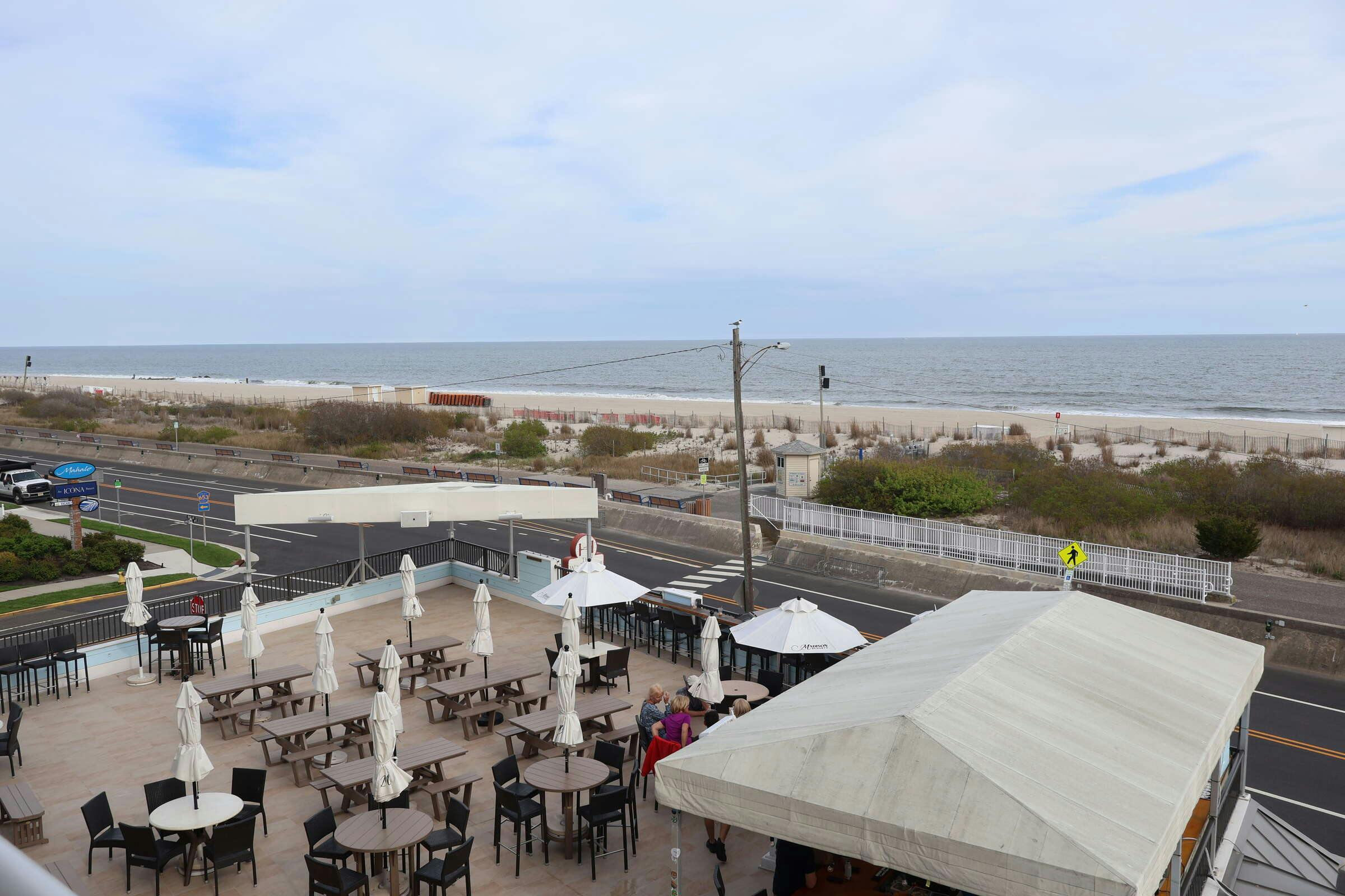 Hotel Montreal Beach Resort photo 1