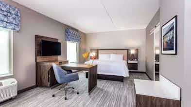 Hotel Hampton Inn & Suites Kittery-Portsmouth photo 1