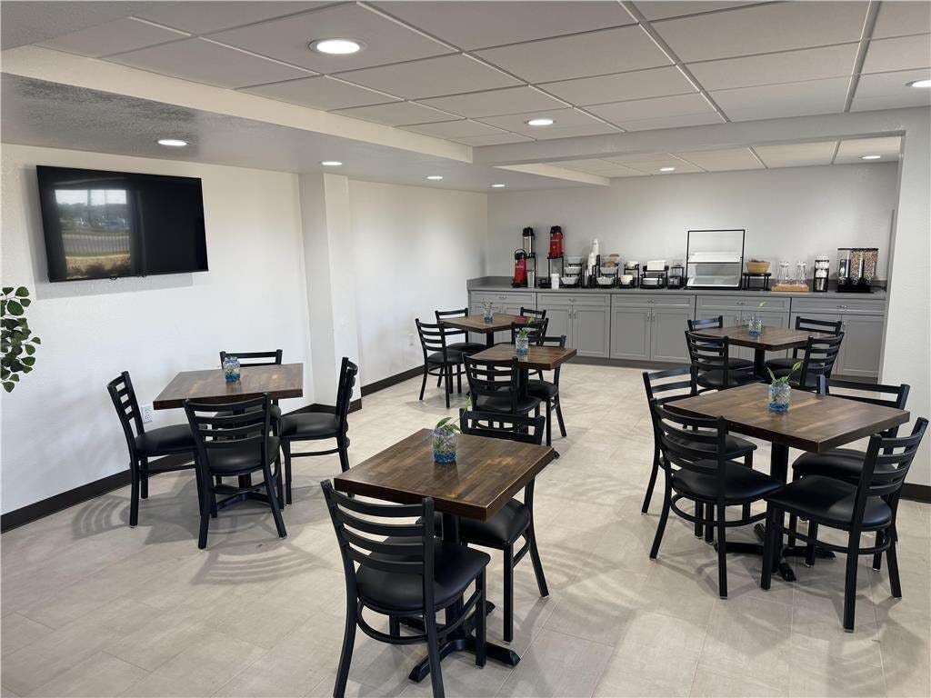 Hotel Sure Stay By Best Western Gonzales photo 5