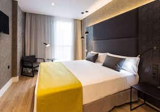 Hotel Catalonia Giralda photo 2
