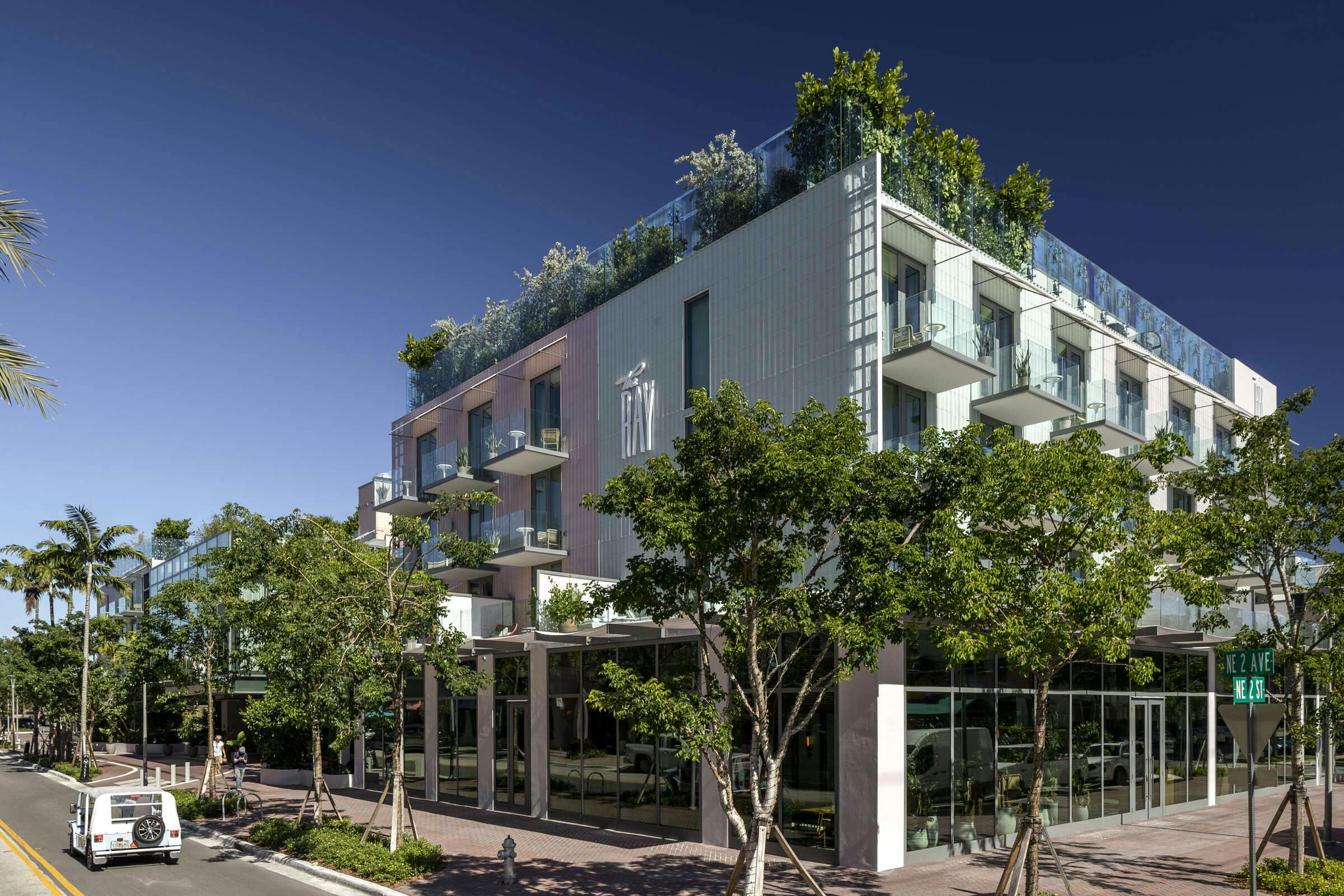 The Ray Hotel Delray Beach, Curio Collection by Hilton