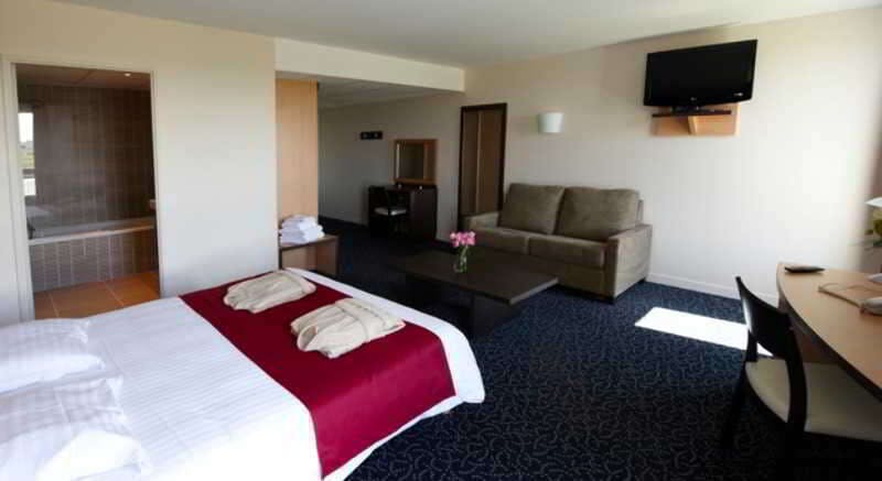 Hotel Brit Hotel Privilege Cap Ouest Spa & Restaurant photo 1