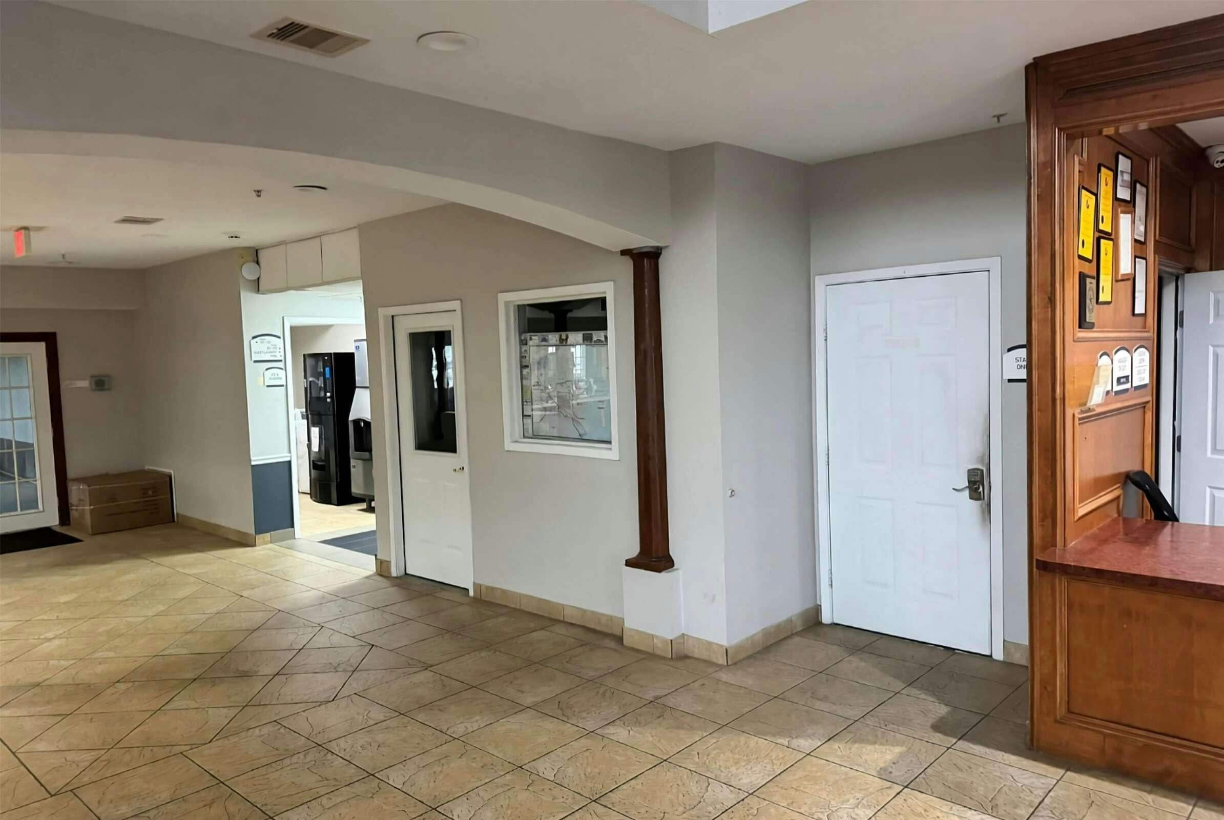 Hotel Baymont by Wyndham Texas City photo 1