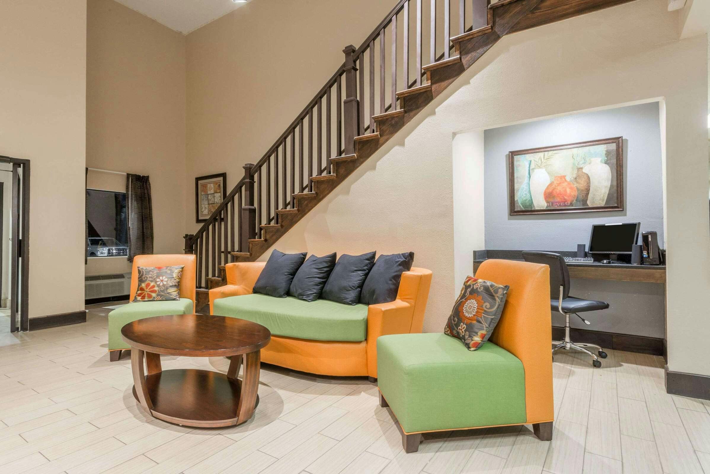 Hotel Days Inn by Wyndham Ashland photo 1