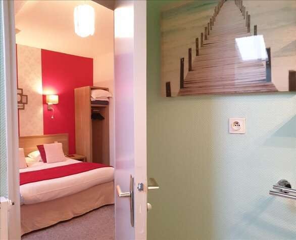 Hotel HOTEL LE ROHAN 4* photo 4