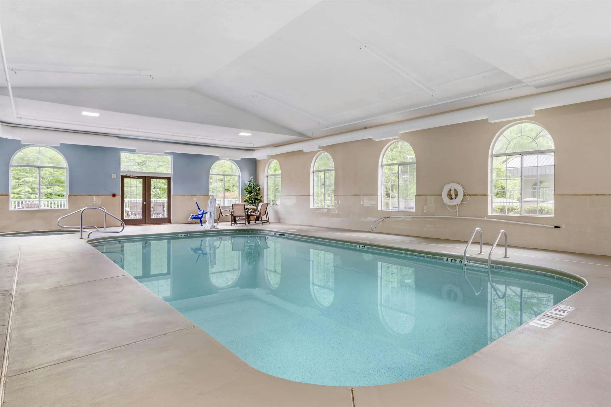 Hotel Best Western Plus River Escape Inn & Suites photo 5