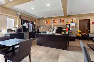 Hotel Best Western Plus Fort Saskatchewan Inn & Suites photo 1