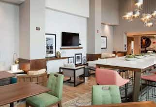 Hotel Hampton Inn & Suites St. George SunRiver photo 4